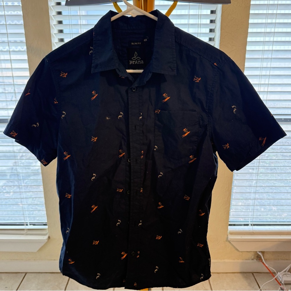 NWOT Prana slim fit tropical button down shirt men’s small